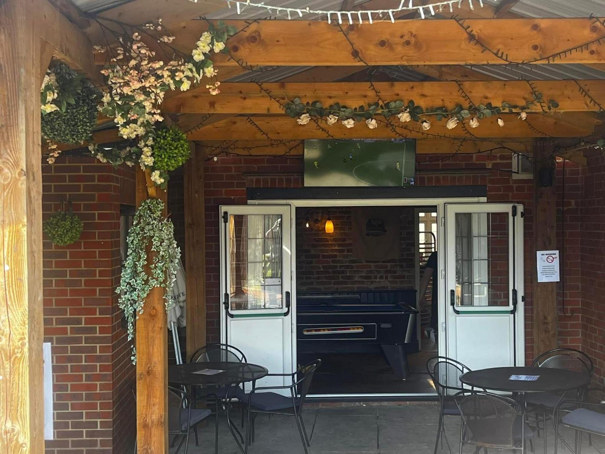 The George Inn Middle Wallop Stockbridge  Bagian luar foto
